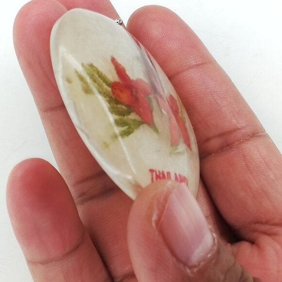 Pressed Dried Flowers Thailand Round Pendant Keychain Holder - Picture 5 of 8